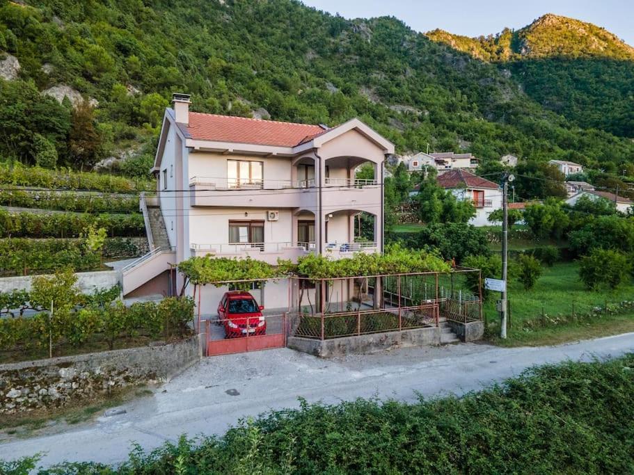 Vila Pavle'S Oasis Virpazar Exteriér fotografie